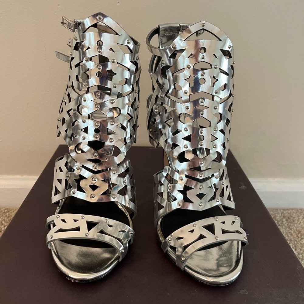 B Brian Atwood silver sandal size 7.5